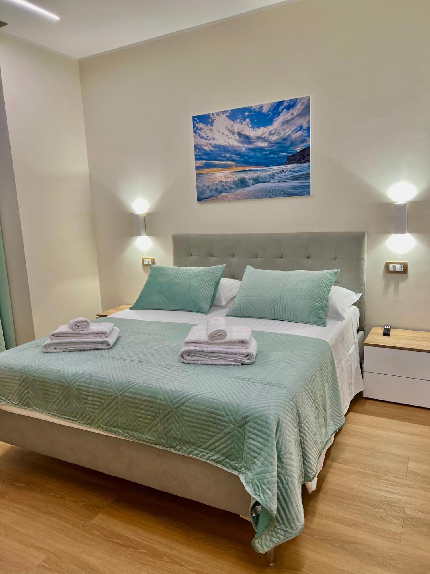 The Dream Apartment 100 M Dal Mare Savona Luaran gambar