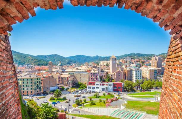 The Dream Apartment 100 M Dal Mare Savona Luaran gambar